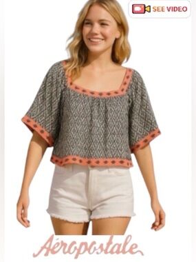 Medium Aeropostale Black and White Aztec Print Flowy Flutter Sleeve Crop Blouse